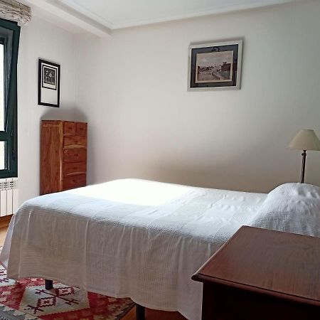 Babilonia, apartamento tranquilo y céntrico en Llanes Esterno foto