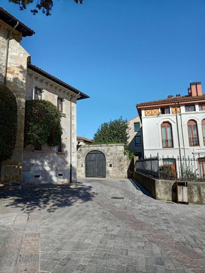 Babilonia, apartamento tranquilo y céntrico en Llanes Esterno foto