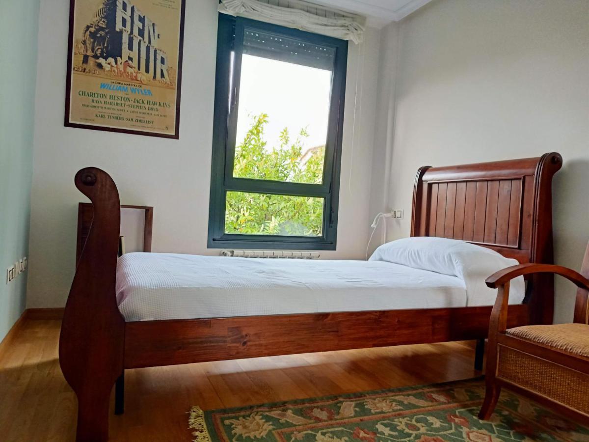 Babilonia, apartamento tranquilo y céntrico en Llanes Esterno foto
